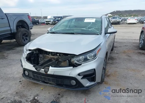 2021 Kia Forte Lxs z USA, uszkodzony, nr VIN 3KPF24AD4ME326166